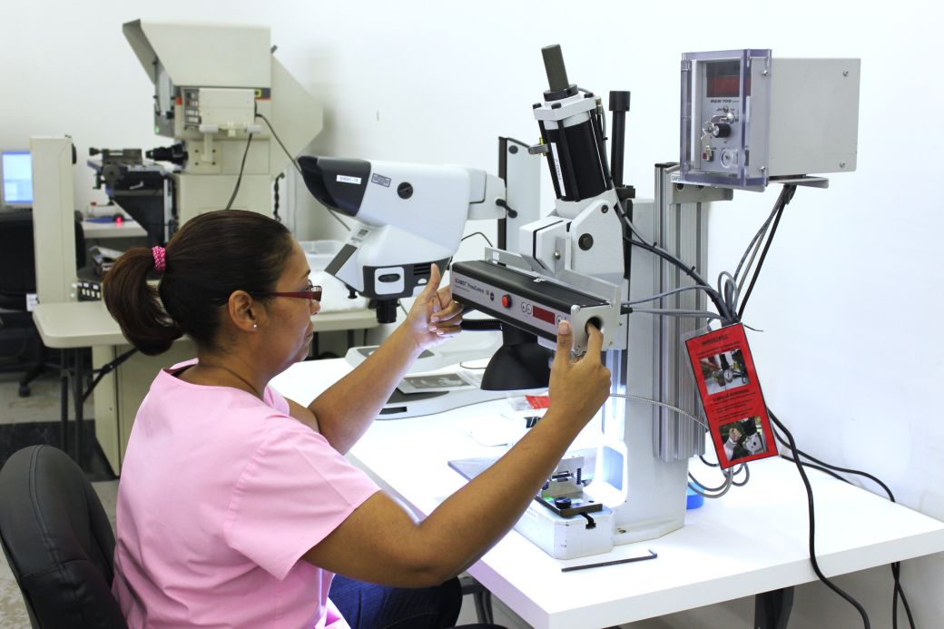 Service – Contract Manufacturing Photo
